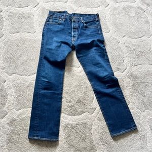 Blue Men’s Levi jeans